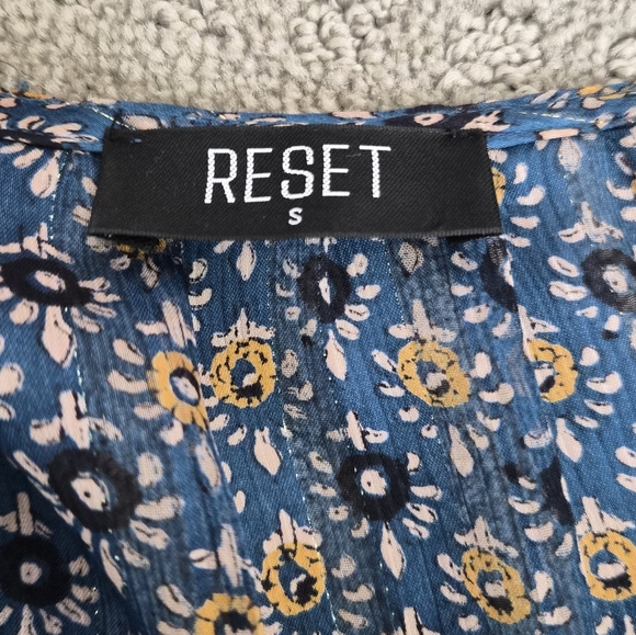 RESET Blue Floral Ruffle Tiered Mini Dress Long Sleeve Boho Dress Size S - Picture 12 of 13